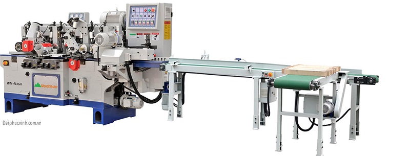 Máy bào 4 mặt băng tải cấp phôi