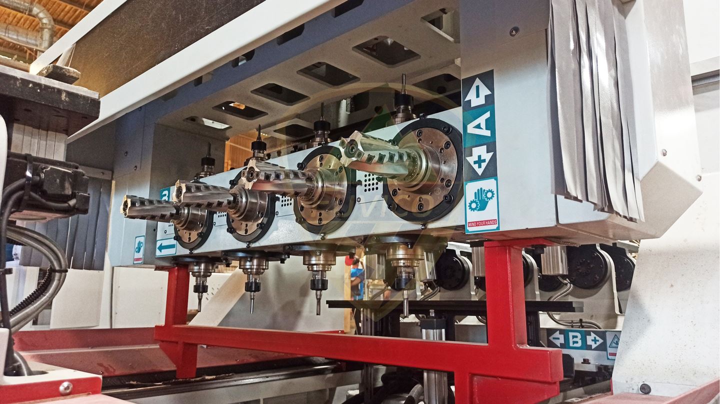 MÁY PHAY CNC 4 TRỤC 16 DAO KẸP XOAY 180 ĐỘ gia công 5 mặt phôi 11187