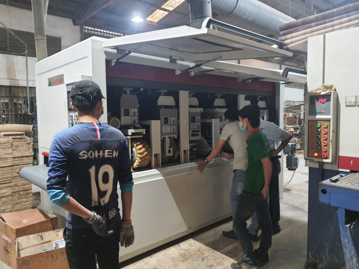 Máy chà nhám chổi thùng 7 trục 1250mm 5234
