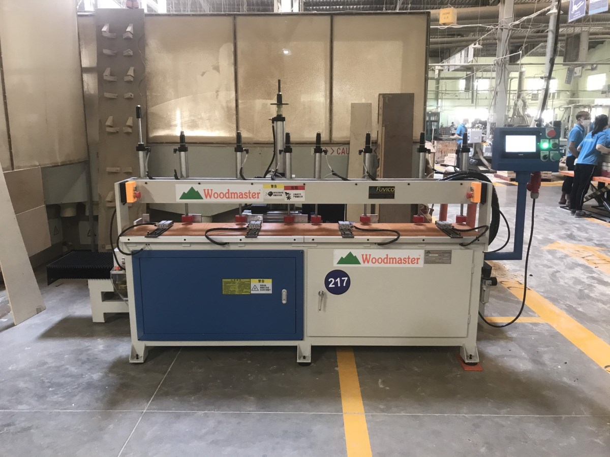 MÁY PHAY RÃNH LẮP THANG GIƯỜNG CNC 5240