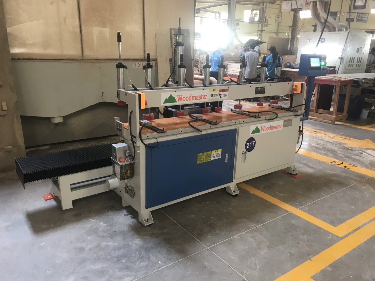 MÁY PHAY RÃNH LẮP THANG GIƯỜNG CNC 5241