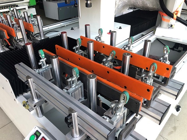 MÁY LÀM MỘNG ÂM CNC 4 ĐẦU 5499