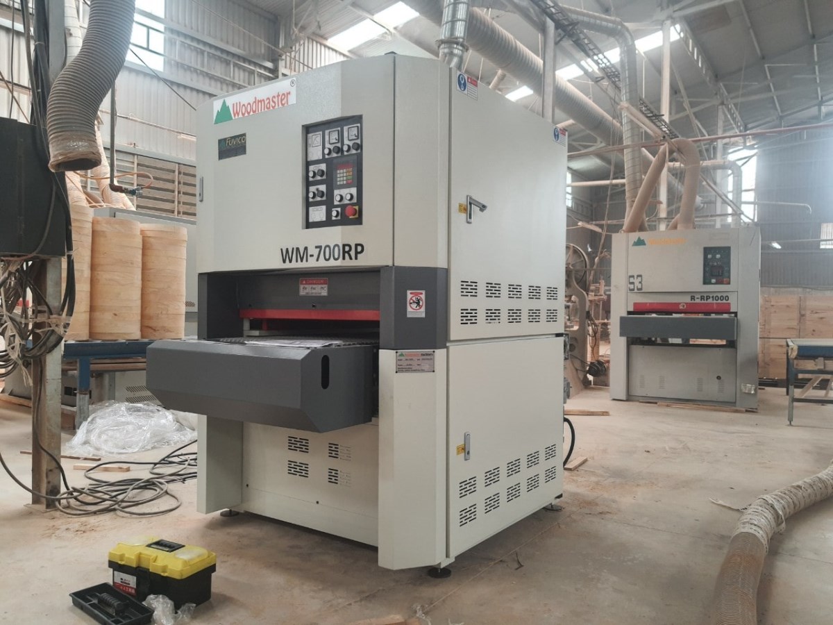 MÁY CHÀ NHÁM THÙNG 2 TRỤC TẢI NẶNG 700MM 7 TẤC 5621