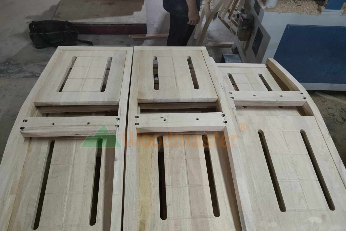 Máy khoan cấy ốc lưng tựa ghế CNC 5948