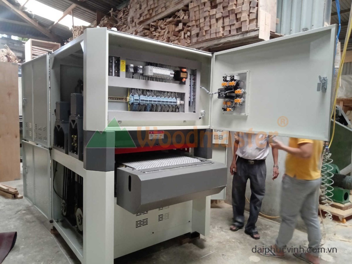 MÁY CHÀ NHÁM THÙNG 2 TRỤC TẢI NẶNG 700MM 7 TẤC 6215