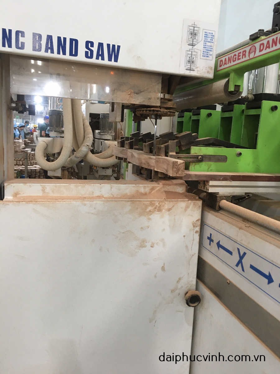 MÁY CƯA LỌNG CNC 1500MM 6233