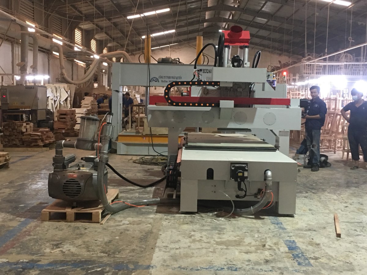 MÁY CNC TRUNG TÂM 2.5D KHOAN 5 MẶT THAY DAO TỰ ĐỘNG 785