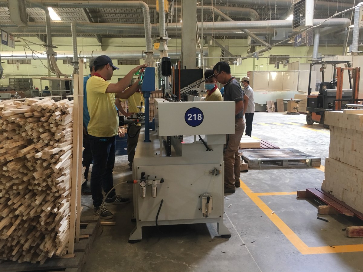 MÁY CẮT VÀ KHOAN BỌ EKE VUÔNG TỰ ĐỘNG 817