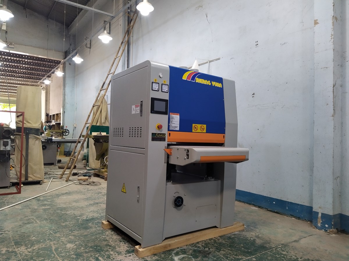 MÁY CHÀ NHÁM THÙNG 6 TẤC CẢM ỨNG 839