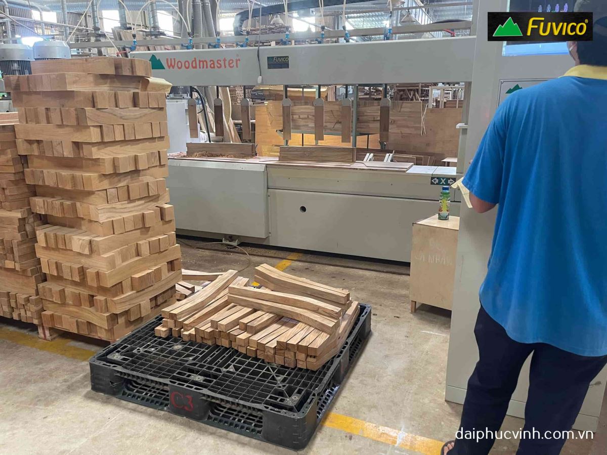 Máy phay tubi + chà nhám cnc 8531