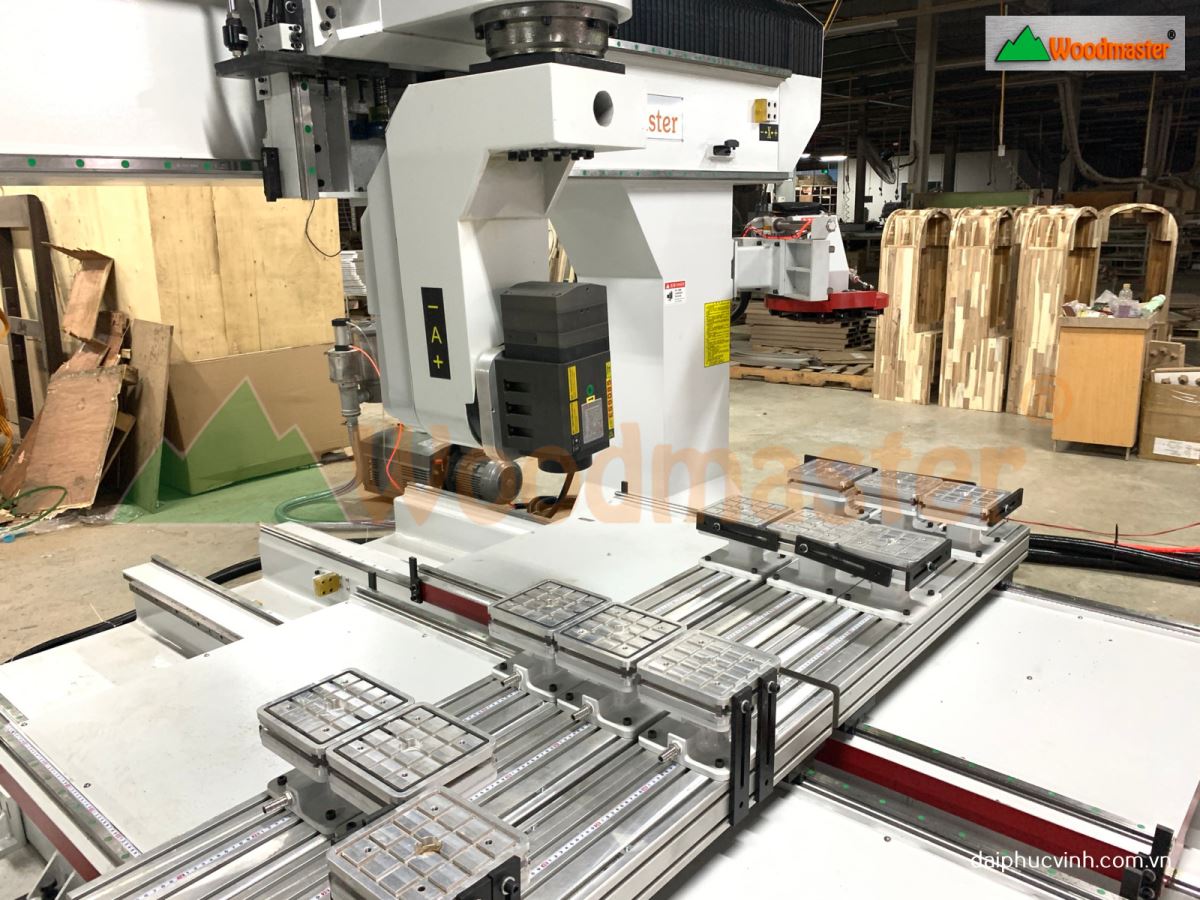 MÁY PHAY CNC 3D 1 ĐẦU THAY DAO TỰ ĐỘNG BÀN KÉP 8440