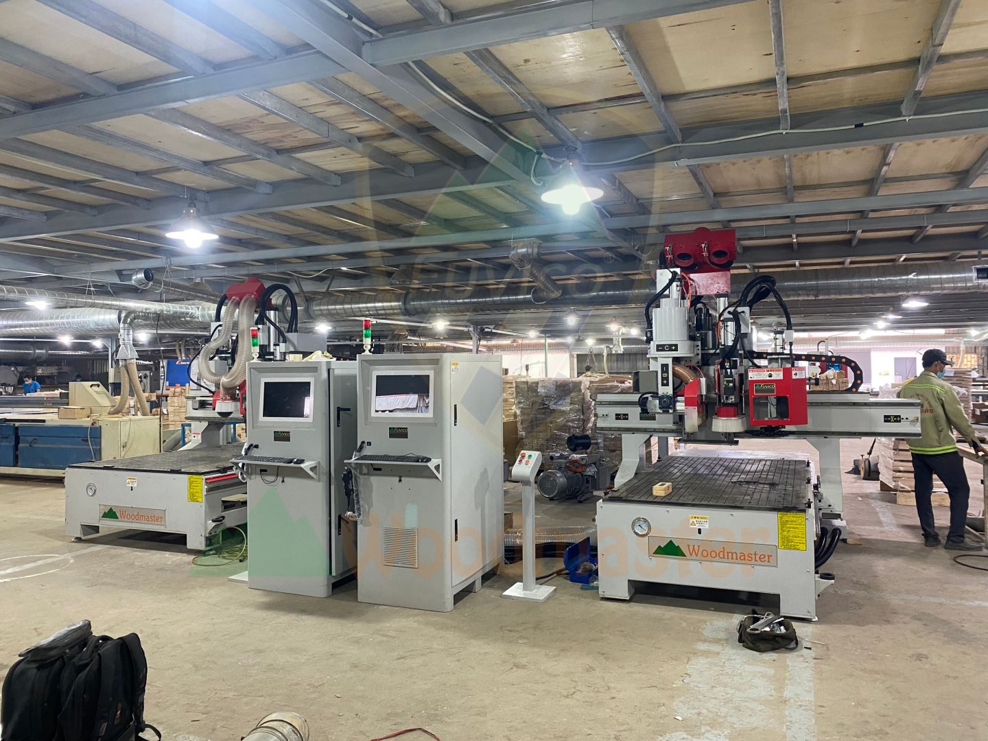 MÁY PHAY CNC TRUNG TÂM + TRỤC CƯA XOAY 5 TRỤC 11063