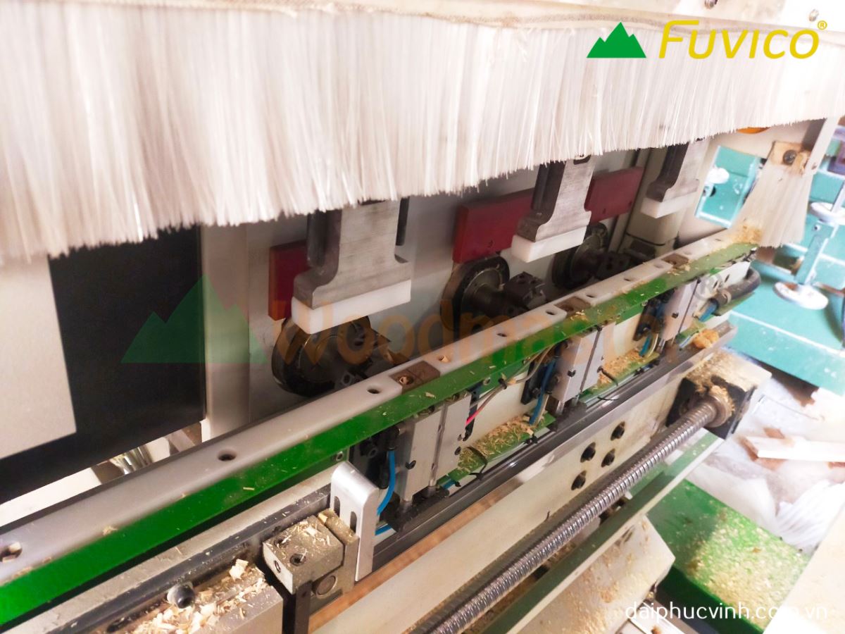 MÁY PHAY MỘNG DƯƠNG CNC 6 DAO 9184