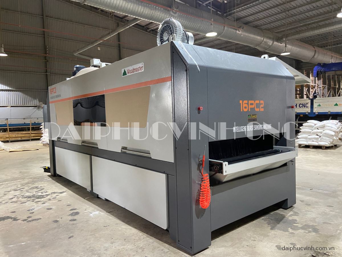 MÁY PHUN CÁT CHÀ NHÁM SƠN LÓT WOODMASTER (2 trục nhám chổi) 7899