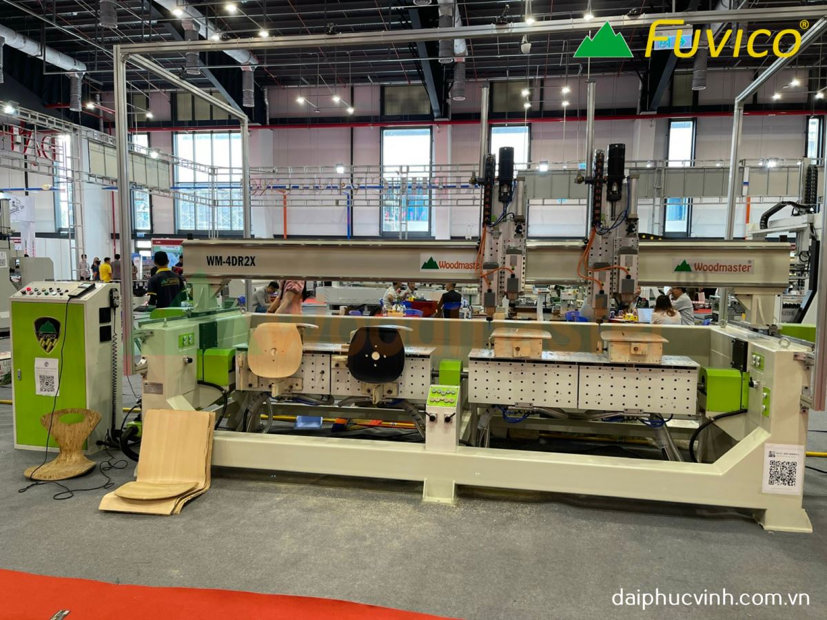 Máy CNC 3D 4 Axis 2 2 bàn 2 trục dao cắt ván ép cong Plywood 9341