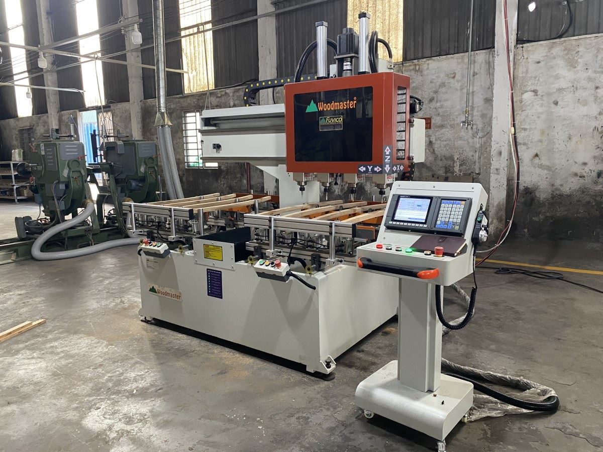 MÁY LÀM MỘNG ÂM CNC 4 ĐẦU 8822