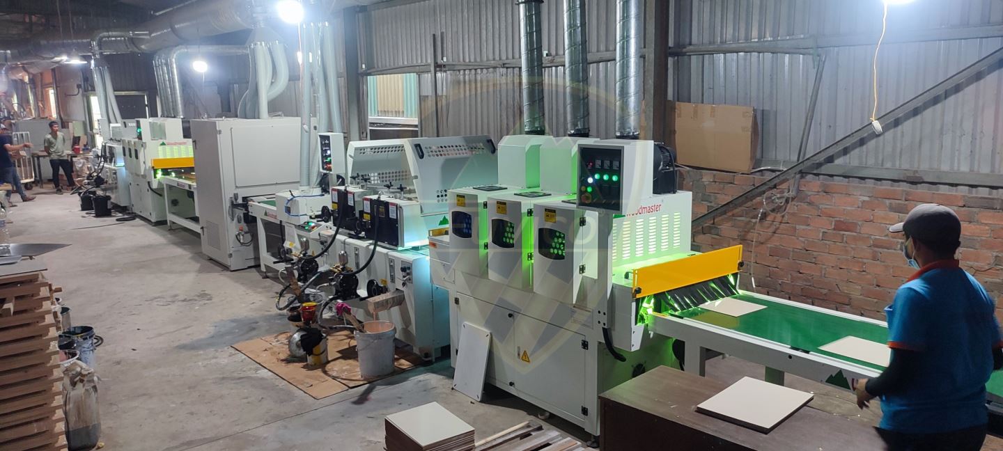 FULL Dây Chuyền Sơn UV mặt 4 nước với OPTION Máy Gắp Ván tự động 11197