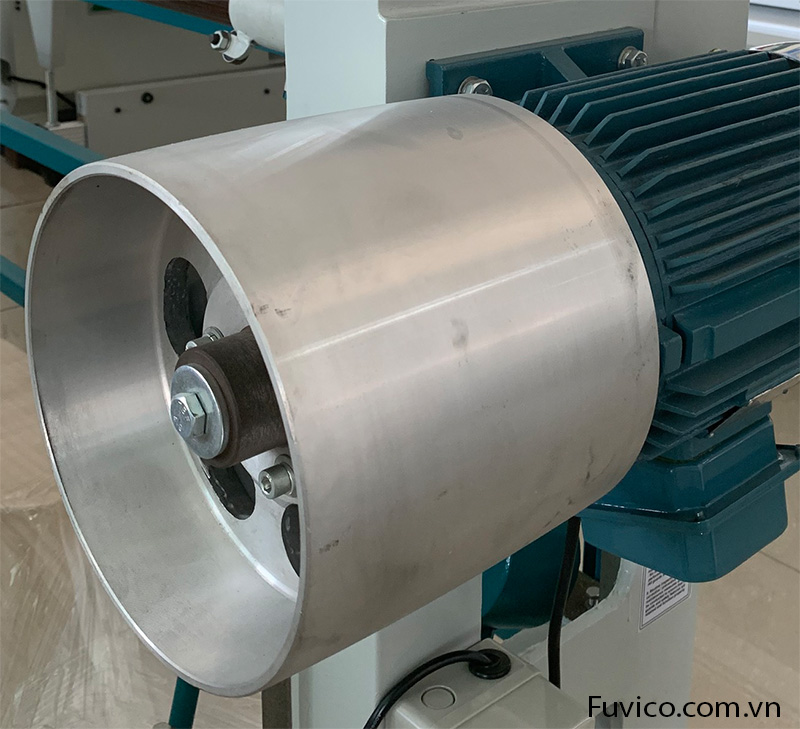 MÁY CHÀ NHÁM BĂNG NẰM 2500MM 240